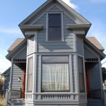 lahistorichomes.com_farmhouse_Exterior_front-bay